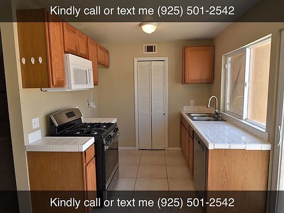 4th image of 16836 Village Ln