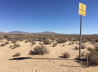 Smoke Bush Rd, Lucerne valley, CA 92356
