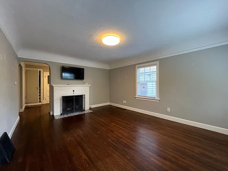 1723 NE 60th Ave — Photo 16