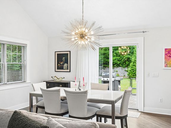 4th image of 12 Orchard Ln