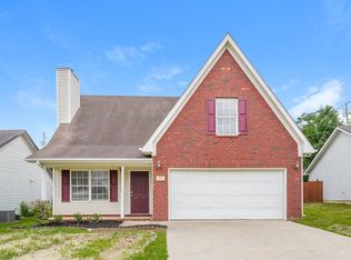 833 Lavergne Ln, La Vergne, TN 37086