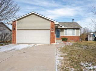 1702 Summerwood St, Goddard, KS 67052