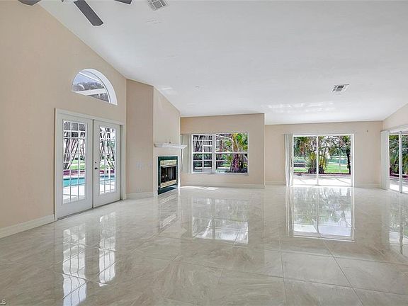 4th image of 9270 Old Hickory Cir