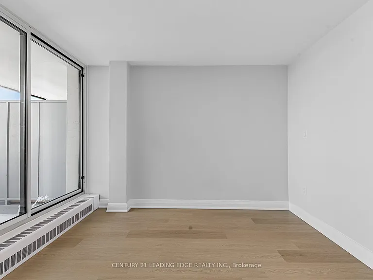 111 Ridelle Ave #1204 — Photo 15