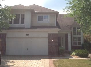 2318 N Lenox Ct, Round Lake Beach, IL 60073