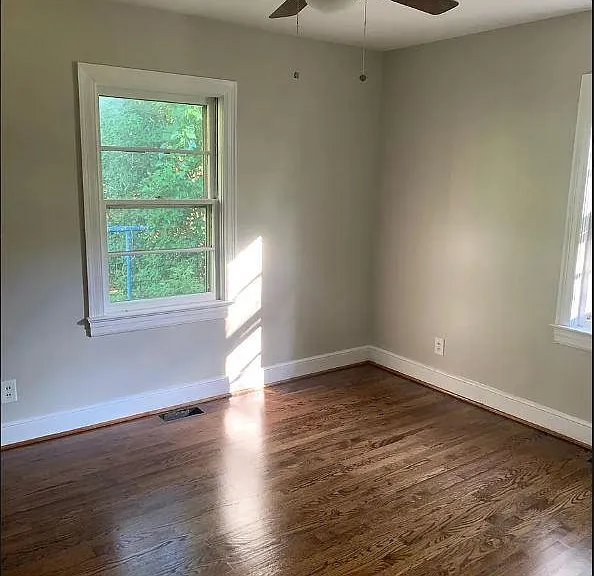 917 Cedarbrook Dr — Photo 10