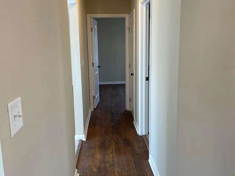 1111 Meadow Dr — Photo 7