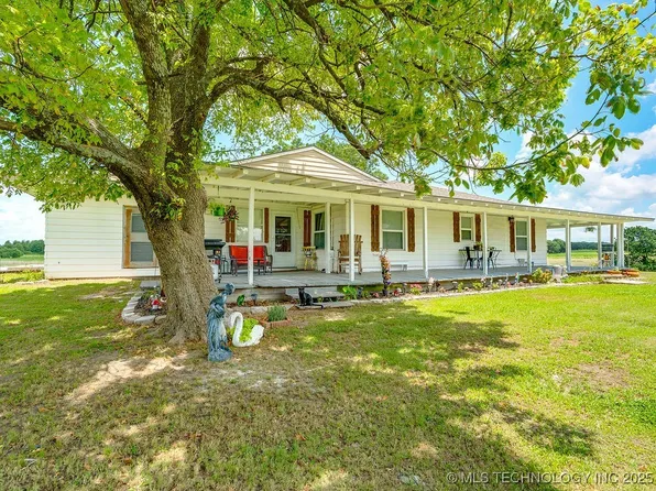 10696 N County Road 3410, Stratford, OK 74872