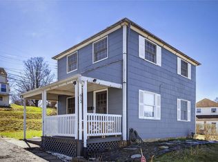 612 Independence Dr, Clairton, PA 15025