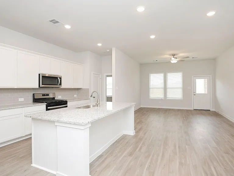21110 Armstrong County Dr — Photo 6