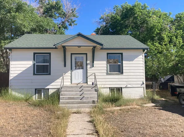 307 E Walnut St, Rawlins, WY 82301