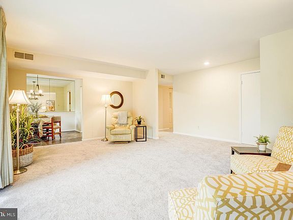 5th image of 10628 Provincial Dr APT F