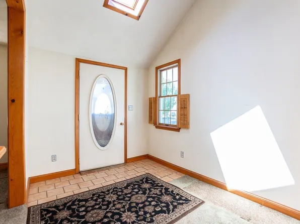 10 S Shore Ave, Peabody, MA 01960