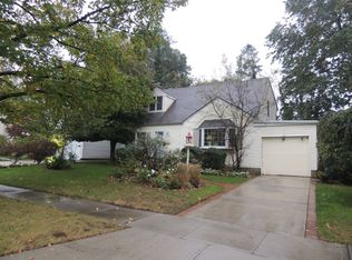 162 Meadow St, Garden City, NY 11530