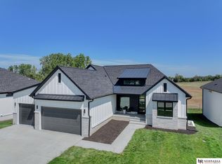 1632 E 12th St, Hickman, NE 68372