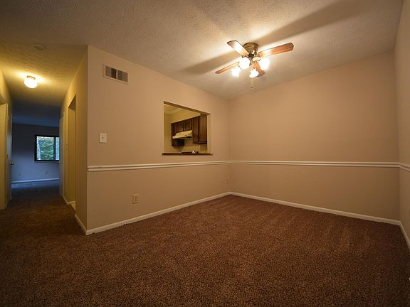 4th image of 4666 Aston Dr
