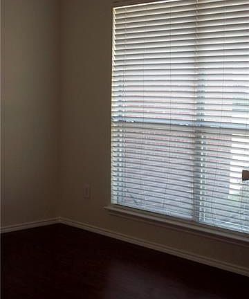 3rd image of 501 Alex St