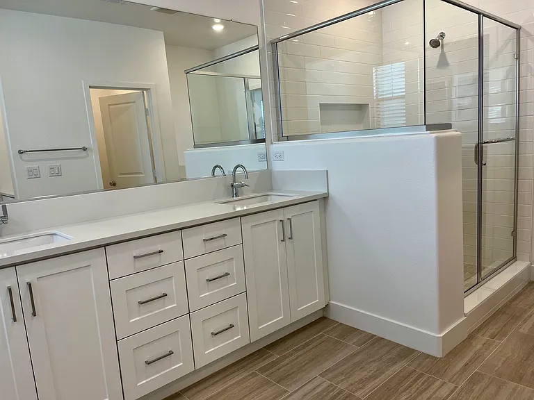 740 Edward Scholle Dr — Photo 14