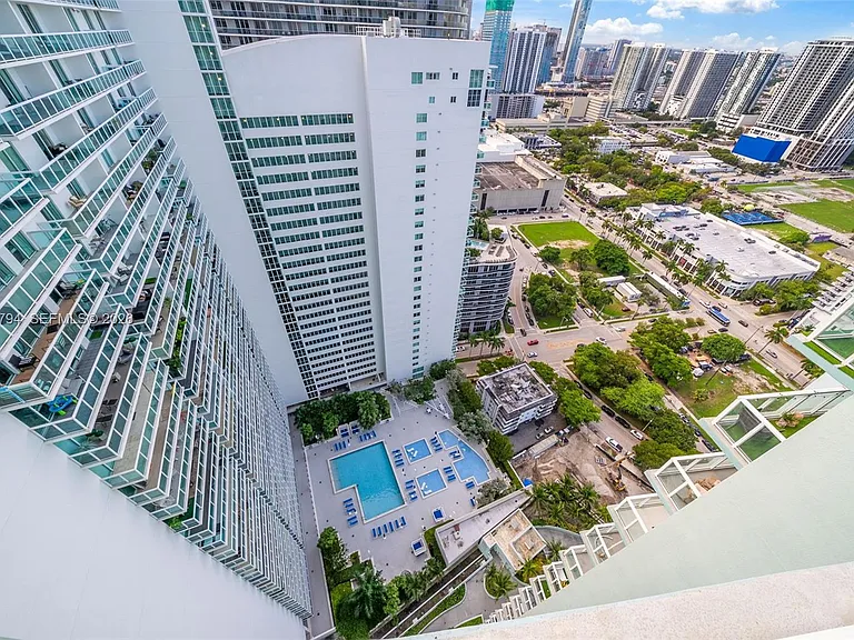 1900 N Bayshore Dr #3707 — Photo 7