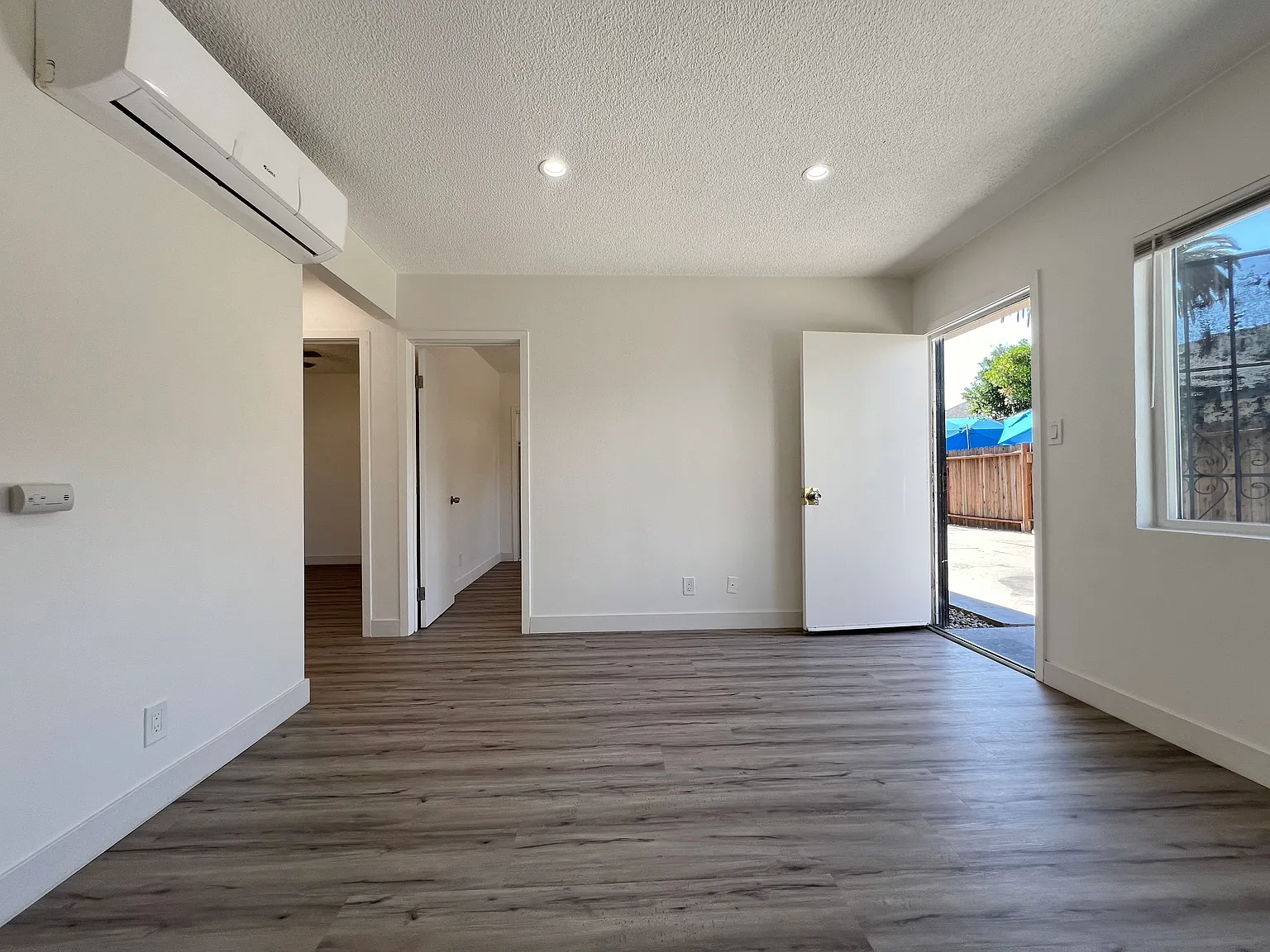 2 bed, 582 sqft, $1,995 — Photo 2