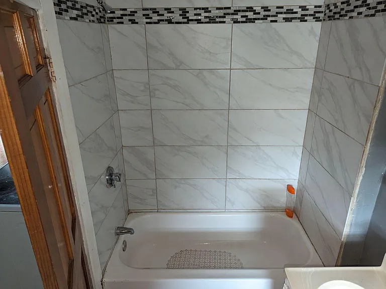 1398 Main St #3 — Photo 4