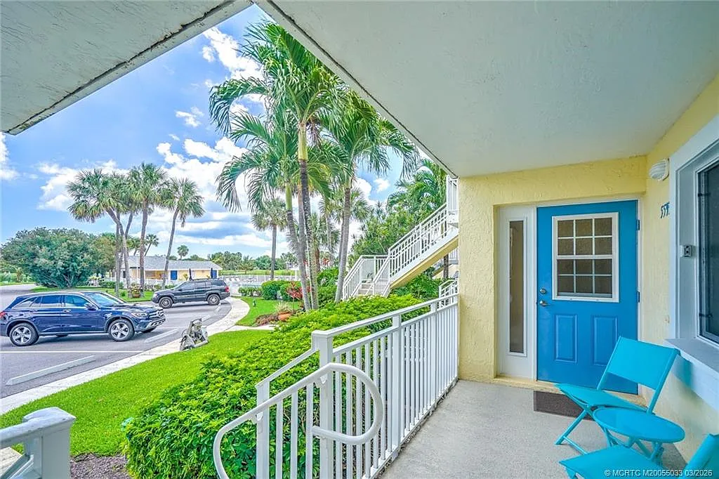 2 bed, 2.0 bath, 873 sqft, $2,300 — Photo 3