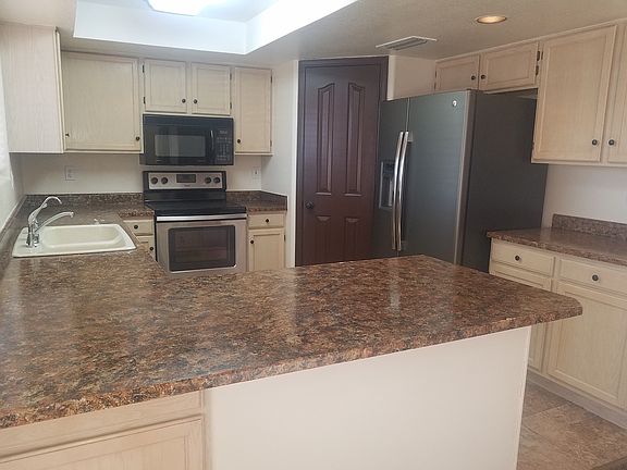 3rd image of 1271 Griffin Dr
