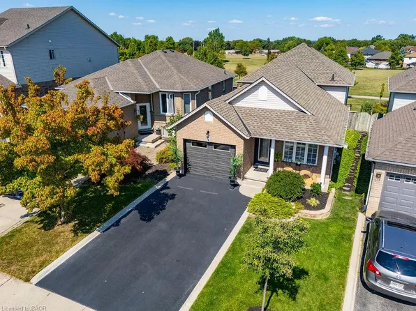 54 Briarose Pl, Hamilton, ON L9C 7V3