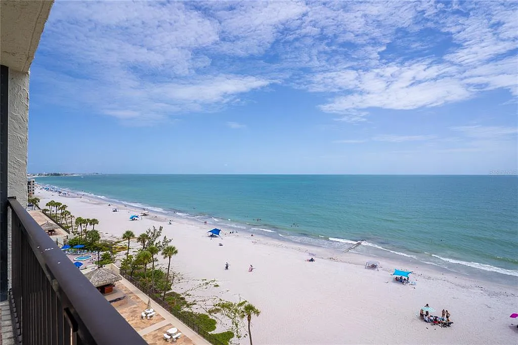 2 bed, 2.0 bath, 1225 sqft, $5,000 — Photo 3