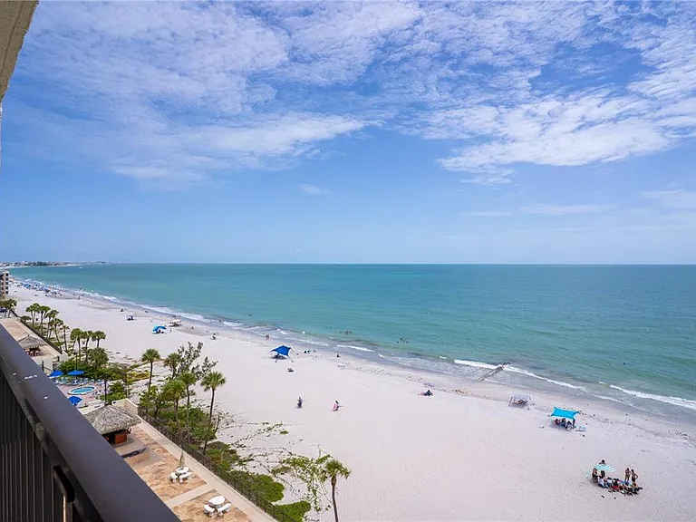 15000 Gulf Blvd #907 — Photo 3