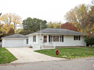 1440 26th St, Marion, IA 52302