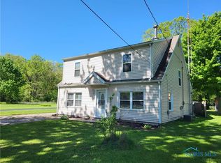 2453 Crissey Rd, Sylvania, OH 43560