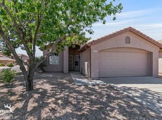 3243 E Wickieup Ln, Phoenix, AZ 85050