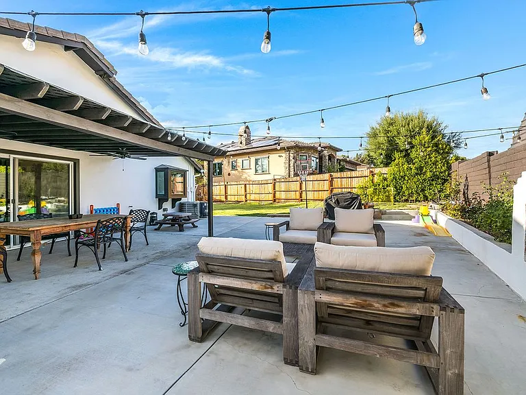 28403 Waring Pl — Photo 21