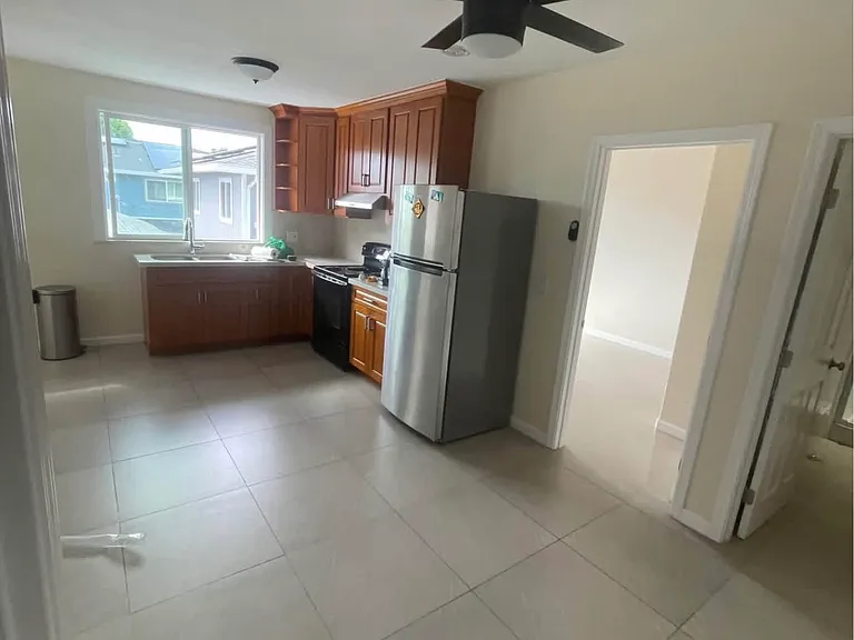 2725 Kaaha St — Photo 1