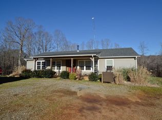 4104 Dodgetown Rd, Walnut Cove, NC 27052