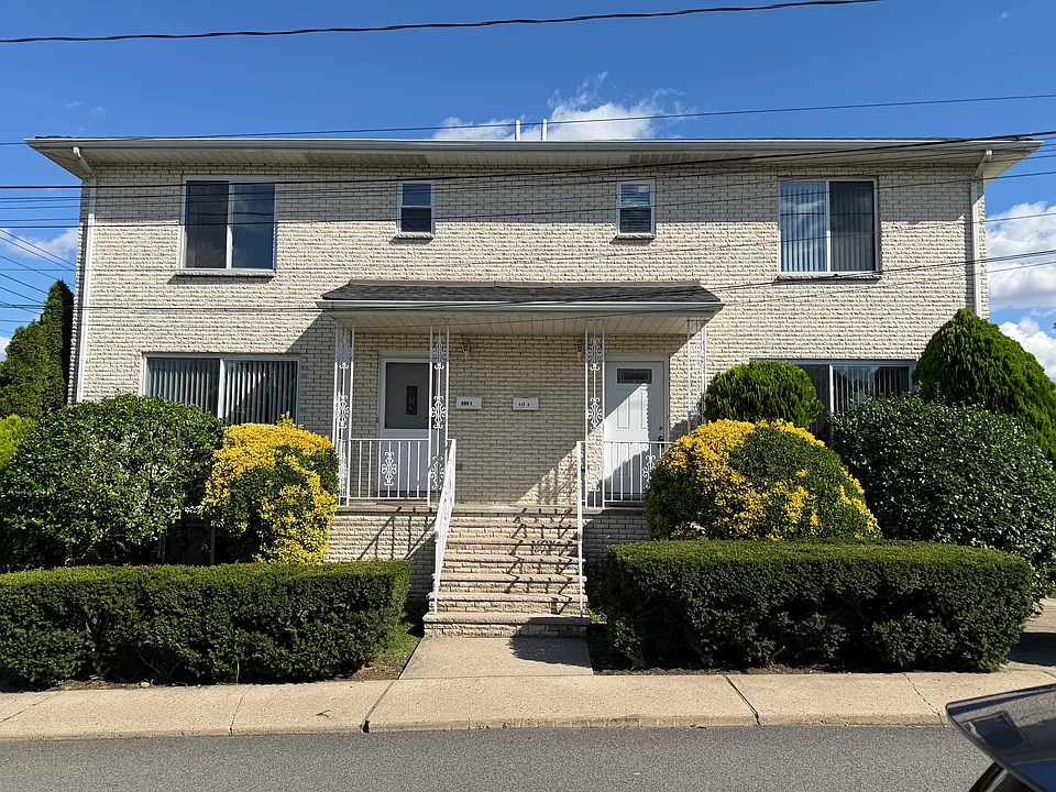 440 Brinkerhoff Ave #B