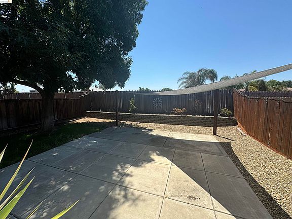 3rd image of 239 Almondtree Ln