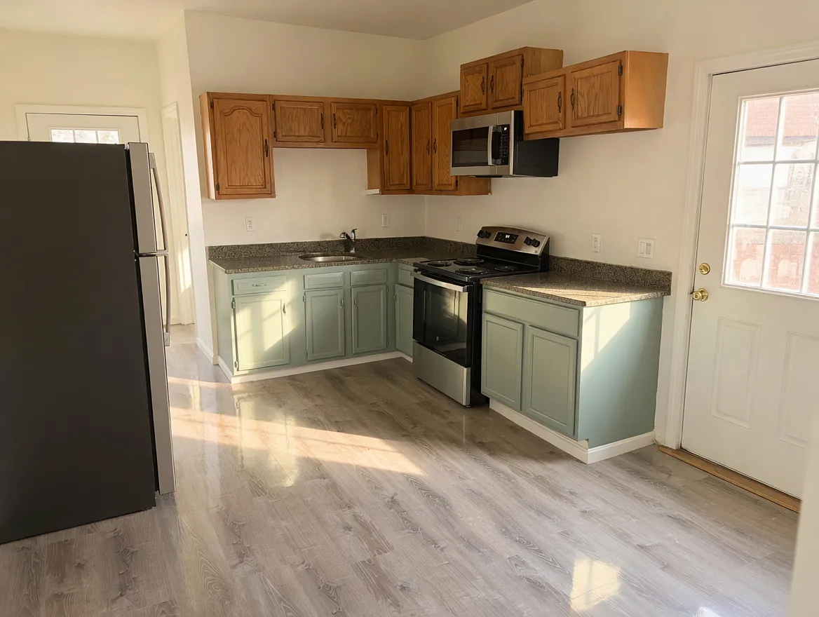 3 bed, $1,850 — Photo 2
