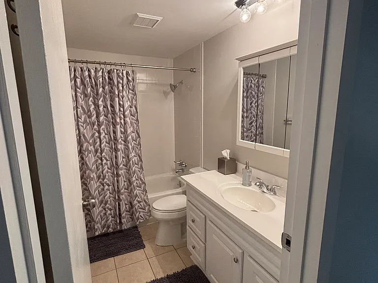 770 W Ferry St #24B — Photo 6