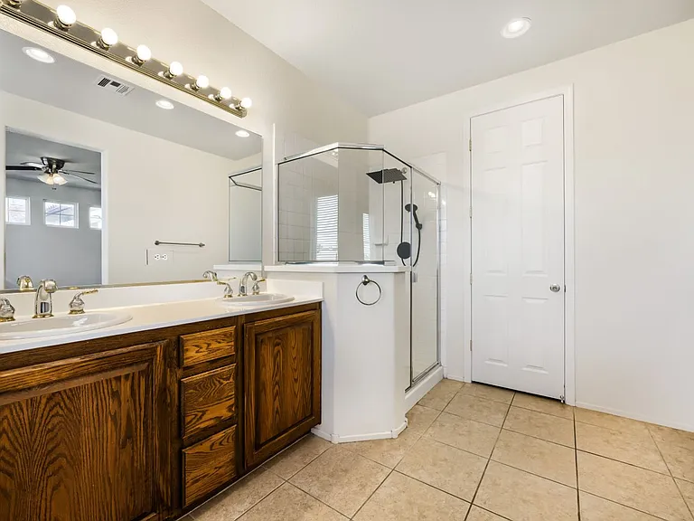 3412 Osiana Ave — Photo 13