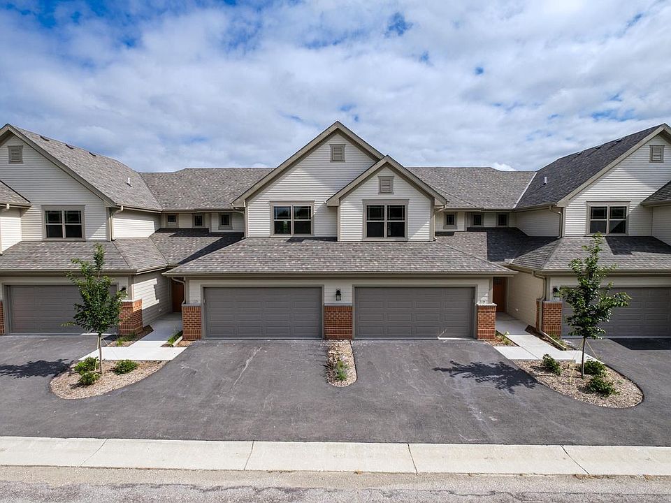 1st image of 165 Aerie CIRCLE #104