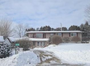 8749 Indian Mound Trl, Verona, WI 53593