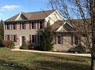 3736 Blue Hill Rd, Hanover, PA 17331