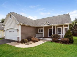 6 Hunt Glen Dr #6, Granby, CT 06035