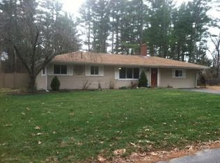 6 Shockley Dr, Lakeville, MA 02347