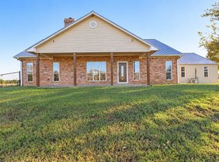 898 Farm Road 1700, Clarksville, TX 75426