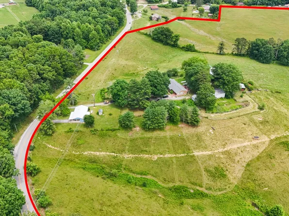 2658 Pickett Park Hwy, Jamestown, TN 38556
