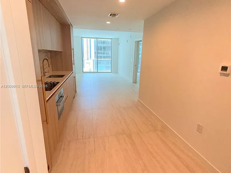 77 SE 5th St #1811 — Photo 10