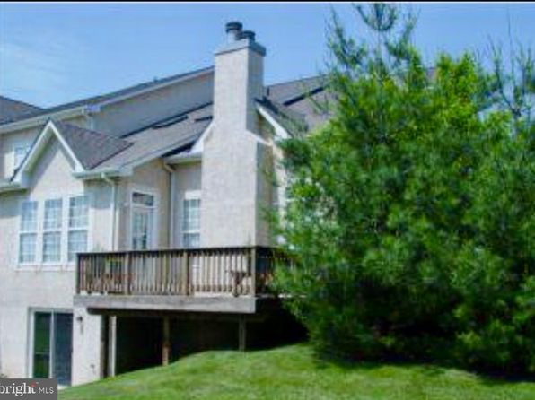388 Hobson Pl, Blue Bell, PA 19422